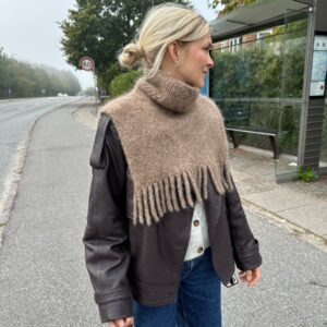 Nora Neck